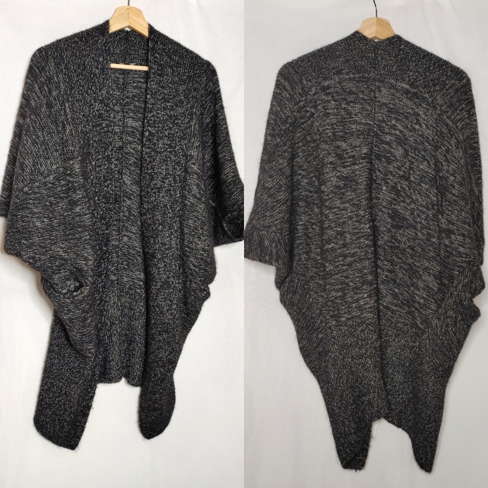 Aritzia‎ Babaton Javier Cocoon Cardigan Mohair Blend Black White Sweater XXS XS